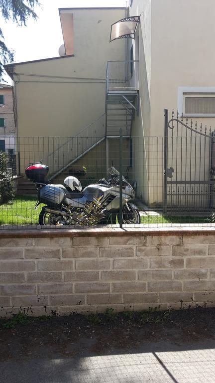ולמונטונה Casa Vacanza La Rondine מראה חיצוני תמונה