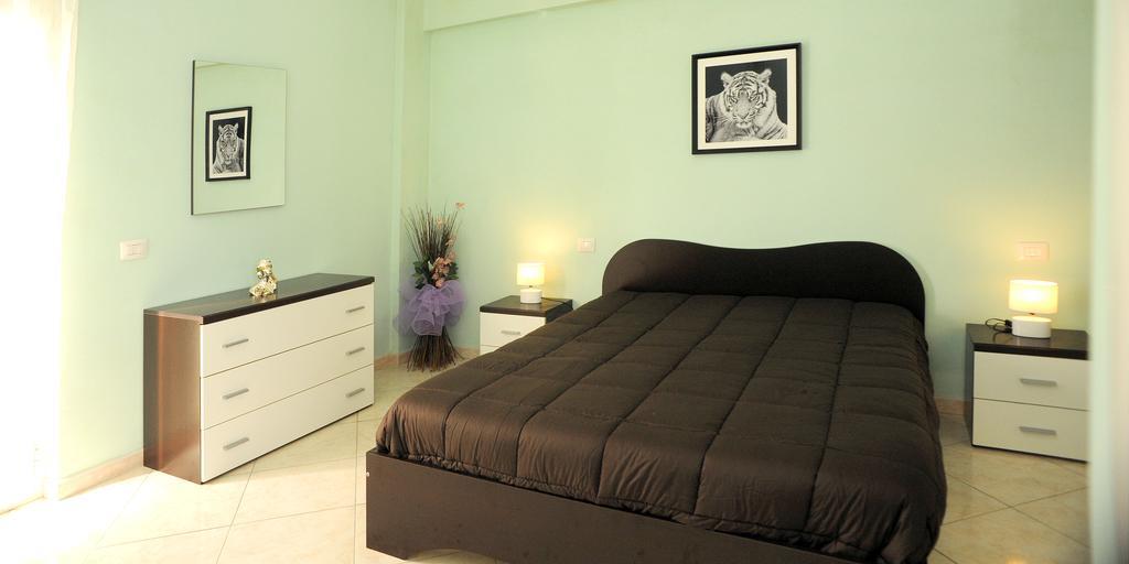 ולמונטונה Casa Vacanza La Rondine מראה חיצוני תמונה